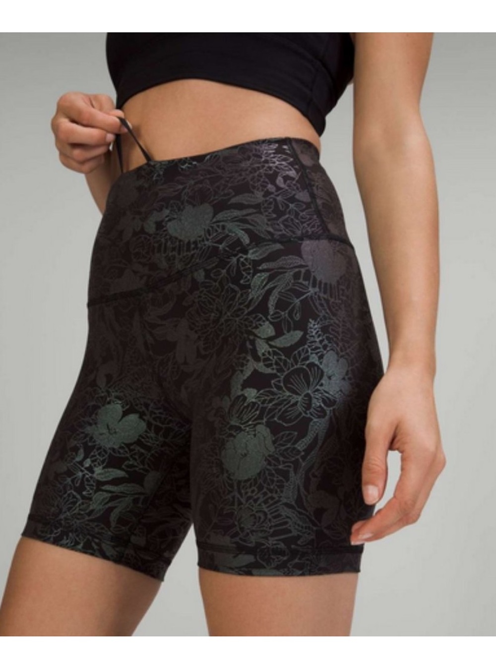 Lululemon Wunder Train High-Rise Short 6" *Foil